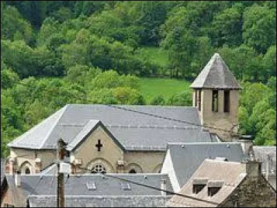 Nous partons maintenant en Occitanie, à Castillon-de-Larboust. Petit village de 81 habitants, dans l'arrondissement de Saint-Gaudens, il se situe dans le département ...
