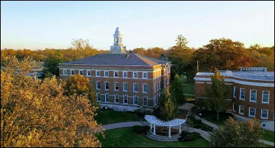 Ma prof de français est/et absente mardi et jeudi au collège.