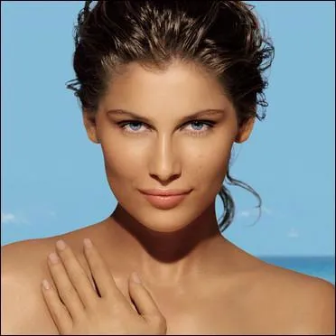 Celle-ci est celle qui s'en sort le mieux, montrant que mme les tops peuvent parfois avoir du talent :