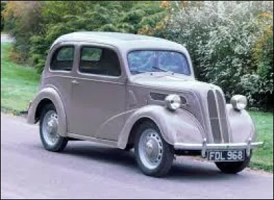 Cette ancienne voiture est une ...