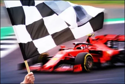 Quelle organisation gère cette discipline sportive ?