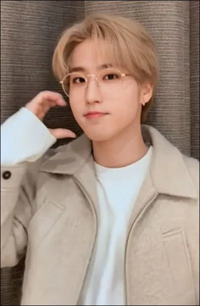 Dans la chanson ''Walkin On Water'', quand chante-t-il ?