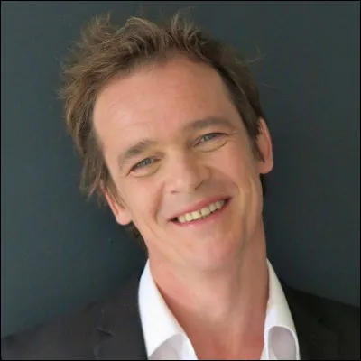 Dans la saison 13, avec qui Peter est-il en couple ?