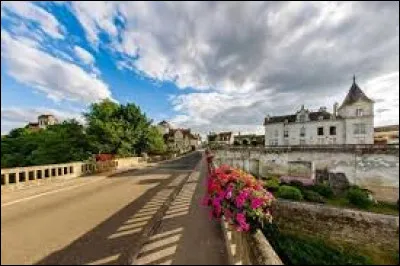 Nous partons nous ressourcer à La Roche-Posay. Station thermale de l'aire d'attraction Châtelleraudaise, à la confluence de la Creuse et de la Gartempe, elle se situe dans le département ...