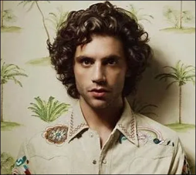 Avec qui chante-t-il sa chanson "Popular Song" ?