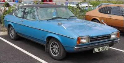 Quel est le nom de cette ancienne voiture ?