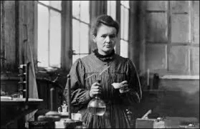 Quel est le nom de la première femme à avoir remporté le prix Nobel ?