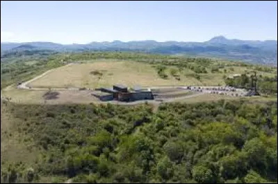 Où se trouve le plateau de Gergovie ?