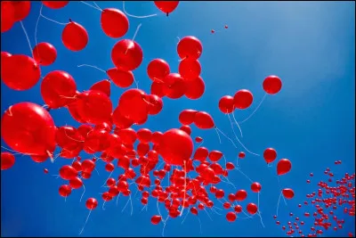 Quelle chanteuse interprétait "99 luftballons" ?