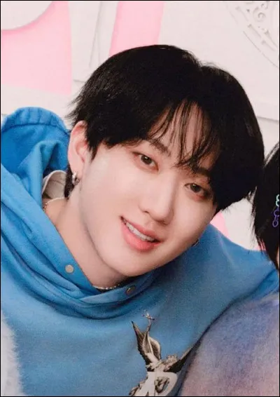 De quelle nationalité est-il ?