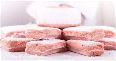 De quelle ville le biscuit rose est-il la spécialité ?