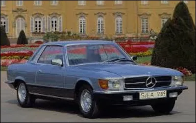 Quel est le nom de cette voiture ?