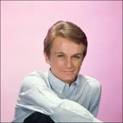 Qui a interprété "Le Chanteur malheureux" ?