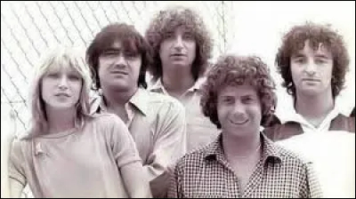Quel groupe a chanté "J'ai encore rêvé d'elle" ?