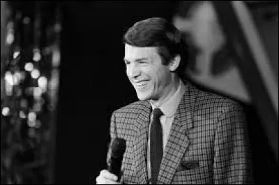 Qui a chanté "Mes mains sur tes hanches" ?