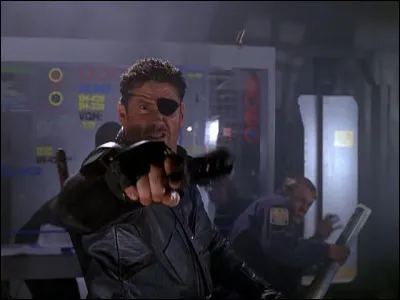 Quelle ville HYDRA menace-t-elle avec les missiles ?