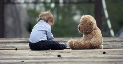 Dans leur voyage à Cuba, ils nous disaient "Nous étions deux garçons, deux filles / Sur un petit youyou de bois", comment s'appelait ce youyou ?