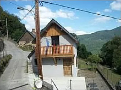 Petit village Haut-Garonnais de 42 habitants, Binos se situe dans l'ancienne région ...