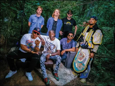 Un gang t'attend dehors pour te tuer, que fais-tu ?