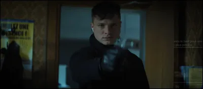 Ce tueur se fait passer pour...