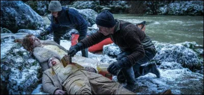 Pour faire disparaitre les deux corps, que font d'abord Cathy et Michel ?