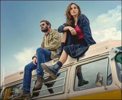 Quel film diffusé sur TF1 est représenté à travers ce poster ? Avec notamment l'actrice Camille Lou.