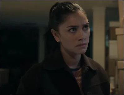 Nous voyons ici Rose. Dans quelle série Netflix joue-t-elle un rôle central ?