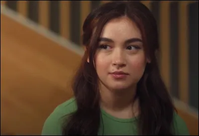 Quelle est cette série Netflix dans laquelle cette jeune fille débute, dans la saison 2, un nouveau semestre à KISS ?