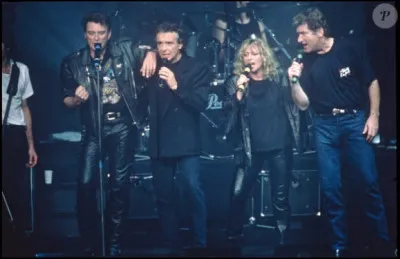 &Agrave; vous de trouver la fin de cet extrait de la "Chanson des Restos" interpr&eacute;t&eacute;e par "Les Enfoir&eacute;s" : Aujourd'hui, on n'a plus le droit d'avoir...
