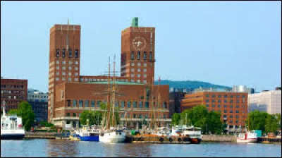 De quel pays la ville d'Oslo est-elle la capitale ?