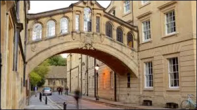 Où se trouve la ville d'Oxford ?