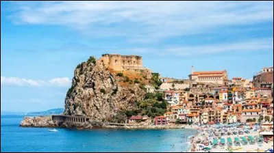 Complétez les paroles de cette chanson : Allons à Messine...