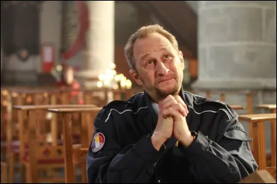 Dany Boon a réalisé ce film, où Poelvoorde interprète Ruben Vandevoorde, qui a pour titre...