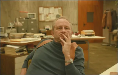 Quentin Dupieux a réalisé ce film, où Poelvoorde interprète Buron, qui a pour titre...