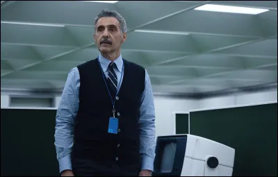 Comment s'appelle cette s&eacute;rie cr&eacute;&eacute;e par Dan Erickson et dans laquelle Turturro joue Irving Bailiff ?