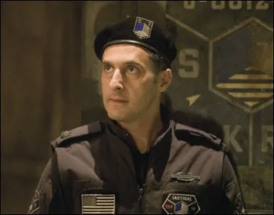 Comment s'appelle ce film de Michel Bay (en 2007), avec Turturro dans le r&ocirc;le de Seymour Simmons ?