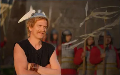 Cette image est issue d'un film de Guillaume Canet, où Canet joue Astérix. Comment s'appelle ce film ?