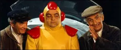 En 1981, &agrave; quel r&eacute;alisateur doit-on le film ''La Soupe aux choux'', avec, notamment, Louis de Fun&egrave;s, Jean Carmet et Jacques Villeret ?