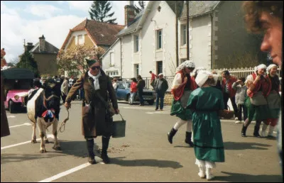 "La Vache et le prisonnier" est un long-métrage interprété par Fernandel.