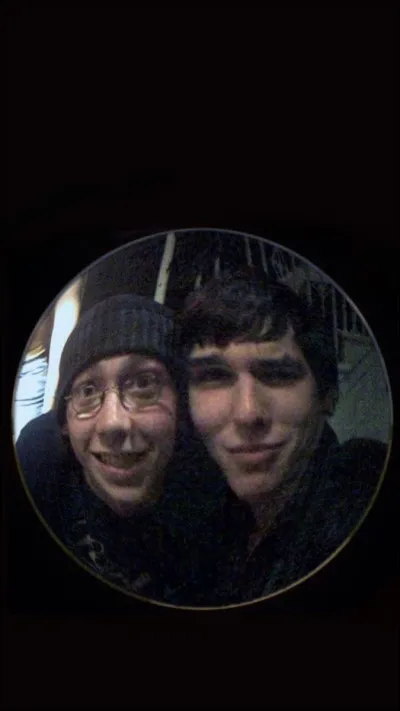 Quel événement dramatique survient à la fin de la saison 1 ?