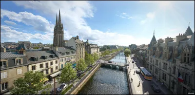 Quel cours d'eau traverse Quimper, chef-lieu du département du Finistère ?