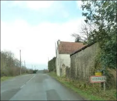 Notre balade prend fin à l'entrée de Vidouze. Village Bigourdan, dans la pays de Rivière-Basse, il se situe en région ...