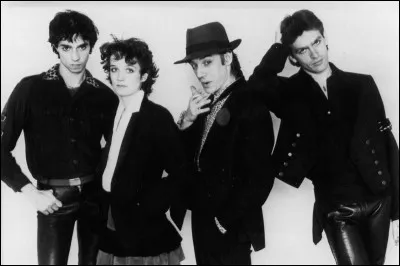 Quel est le bon titre de cette chanson de "Téléphone" ?