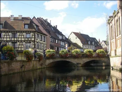 Quel est ce cours d'eau qui traverse le centre de Colmar, chef-lieu du Haut-Rhin ?