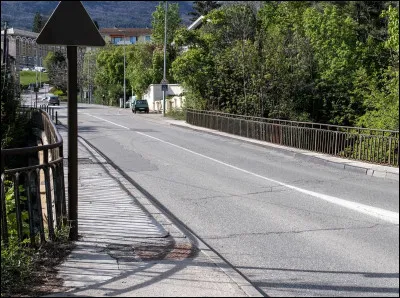 Quel cours d'eau traverse Gap, pr&eacute;fecture du d&eacute;partement des Hautes-Alpes ?