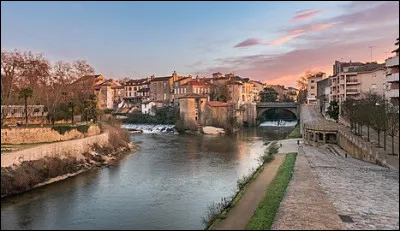 Quel cours d'eau traverse Mont-de-Marsan, chef-lieu du d&eacute;partement des Landes ?