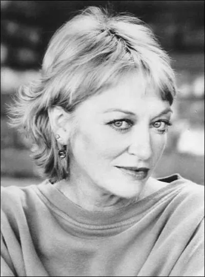 S'est notamment fait connatre en se faisant mettre en pices par un mchant alien dans 'Le Huitime Passager' :