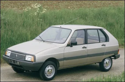 Quel est ce modèle en V produit par Citroën de 1978 à 1988 ?