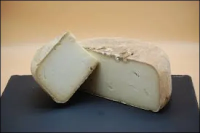 Parmi ces trois fromages, lequel est fabriqu&eacute; &agrave; base de lait de brebis ?