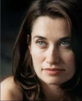 Elle incarne une jeune femme sourde et timide face � Vincent Cassel dans 'Sur mes l�vres' :